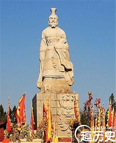 皇帝雕像