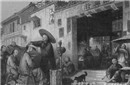 乾隆皇帝如何理发？为何老师傅被杀小徒弟封官