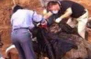 古墓竟挖出女活人：千年不腐会呻吟吓坏考古员