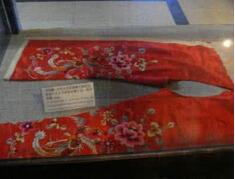 古代嫁女儿的嫁妆为何要特意放开裆裤？