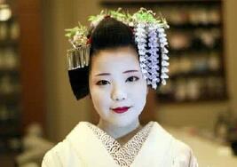日本贵族的典范：日本艺妓的脸为什么这么白?
