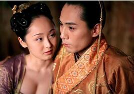 第一个和亲生母亲乱伦并夜夜生活的皇帝是谁