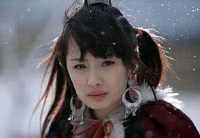 黄蓉的两个女儿郭芙和郭襄的命运有什么特点