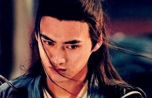 大金国的六太子完颜洪烈对自己的养子杨康好吗