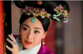 康熙皇帝庞大后宫中最宠爱的女人是良妃吗