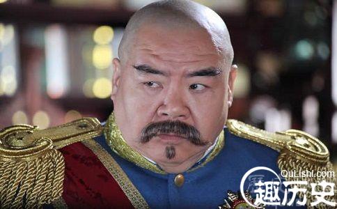 郑则仕饰演的袁世凯