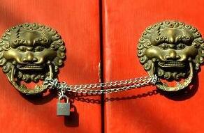 中国古代封建王朝闭关锁国的原因是什么?