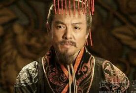 唐玄宗曾召集歌舞艺人与宫女主要安置在何处