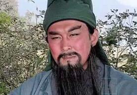 面对两大强敌关羽用什么方法独守荆州五年?