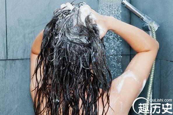 媒体:限定学生洗头频率的奇葩校规是"懒政"体现