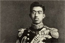 日本天皇裕仁即位