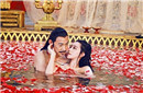 宫女与太监偷看唐玄宗与杨贵妃同浴 满足性欲望