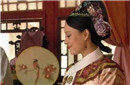安陵容怀孕封妃 甄嬛为什么要给她送扇子?