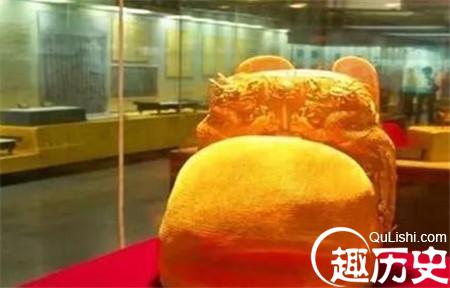 陵墓.jpg