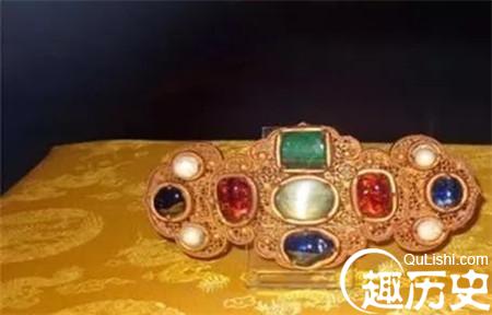 陵墓1.jpg