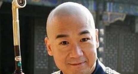 纪晓岚铁齿铜牙是假，风流成性是真