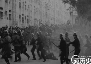 这两个国家因为一笔债务打了75年，最后讨债的却被灭掉了