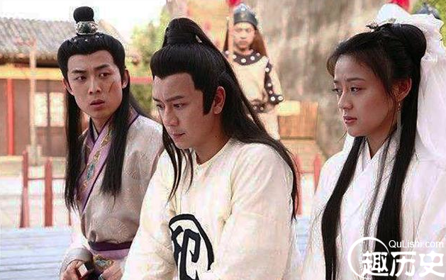 忠臣被杀无人敢收尸，一妓女手拿针线喊了5个字，百姓集体落泪