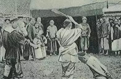 历史上唯一一个被凌迟的帝王，1003刀才痛苦的死去