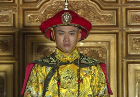 史上活得最长的皇帝，为何死后尸体却被扔进臭水沟中？