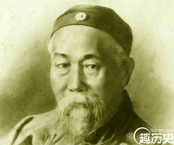 该如何评价他？李鸿章:秋风宝剑孤臣泪