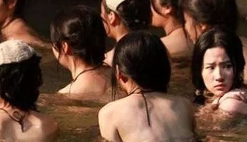 此人用3600多嫔妃讨好敌人，最后却落得国破家亡