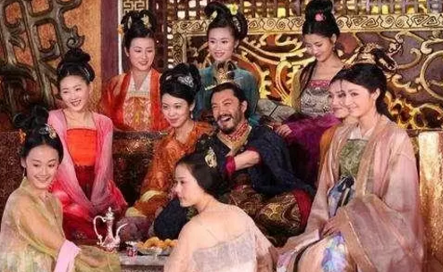 纵观中华5000年，皇帝个个后宫佳丽三千，哪个皇帝最能生