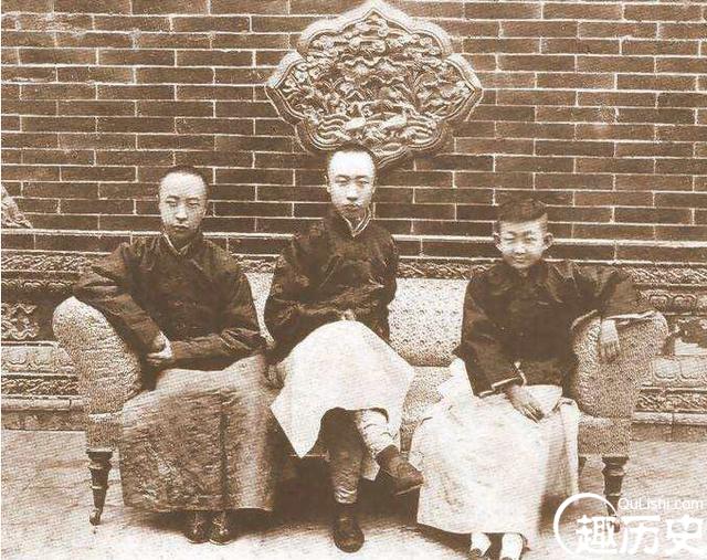一封要杀死雍正两个弟弟的密诏，在几百年后被溥仪在这个地方发现